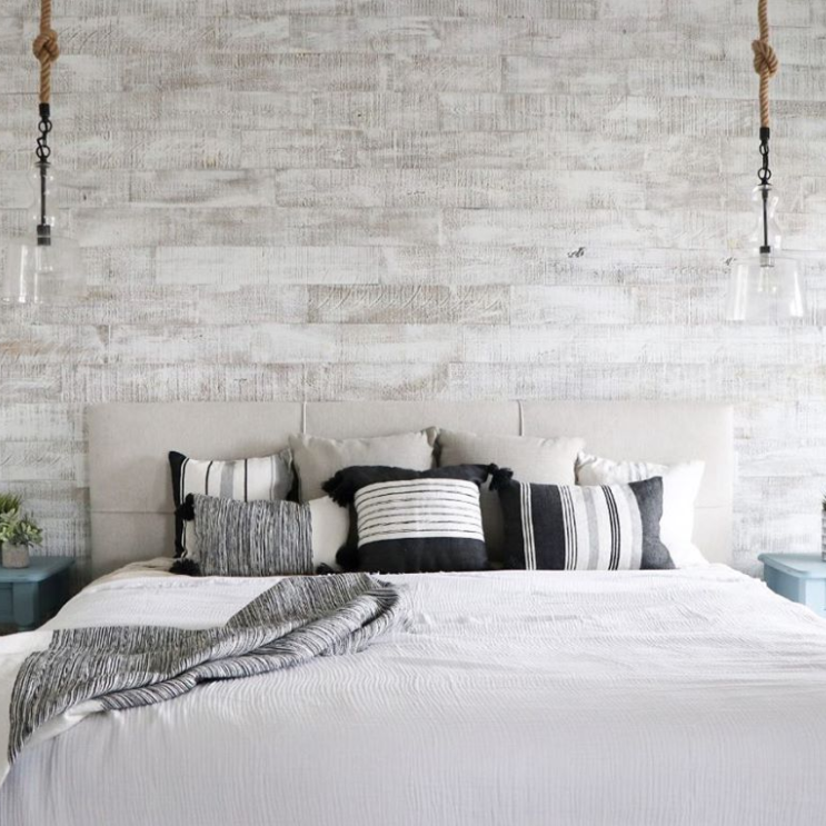 Distressed Wood Wall Planks - White-Ish